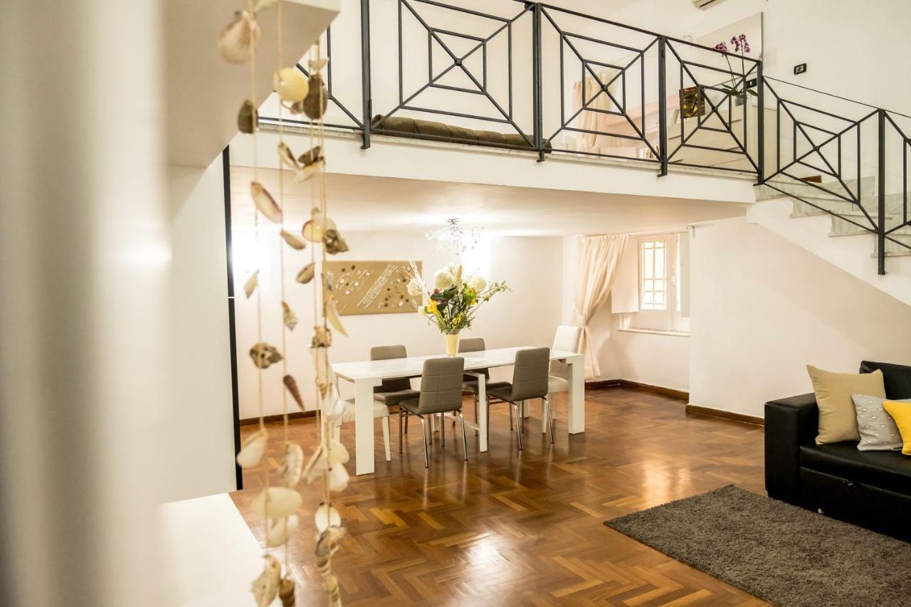 Il Salotto Di Nonna Cornelia 2 Hotel Nápoly Kültér fotó