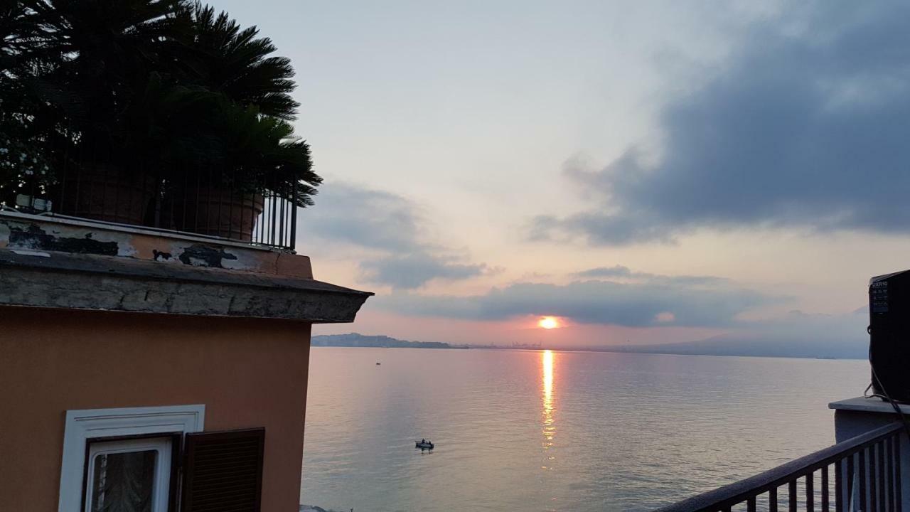 Il Salotto Di Nonna Cornelia 2 Hotel Nápoly Kültér fotó